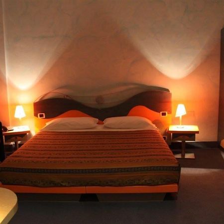 Hotel Del Sole マルゲリータ・ディ・サヴォイア エクステリア 写真