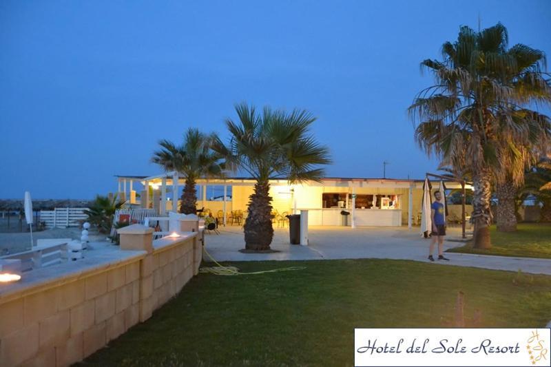Hotel Del Sole マルゲリータ・ディ・サヴォイア エクステリア 写真